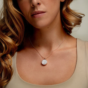 Mother of Pearl Modern Round Locket – Rose Gold