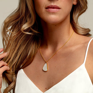 Pebble Ashes Necklace - Gold