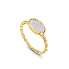 Load image into Gallery viewer, Oval Ashes Resin Ring With Twisted Band - Gold
